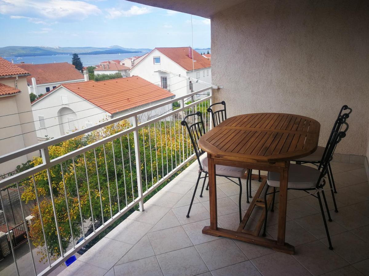 Apartmani Nea Biograd Na Moru Exterior foto