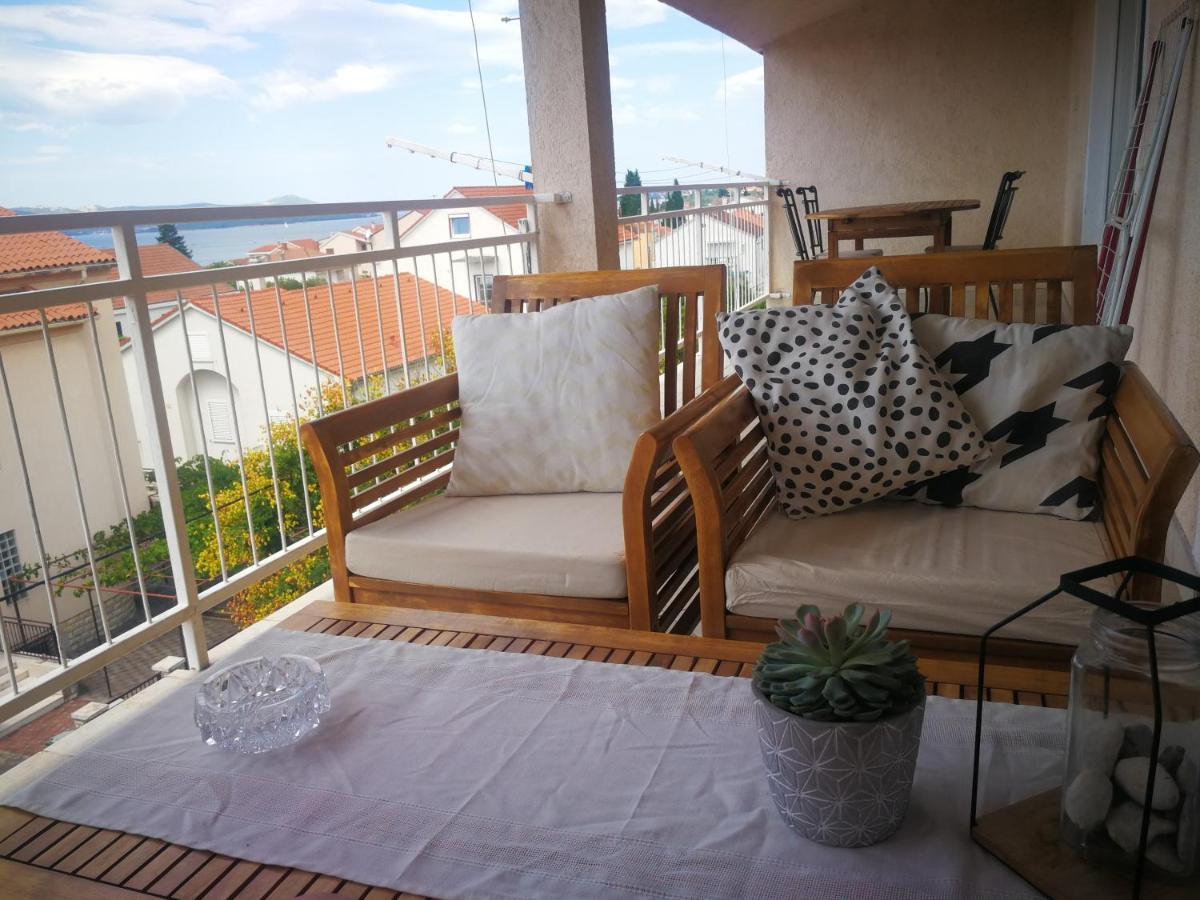 Apartmani Nea Biograd Na Moru Exterior foto