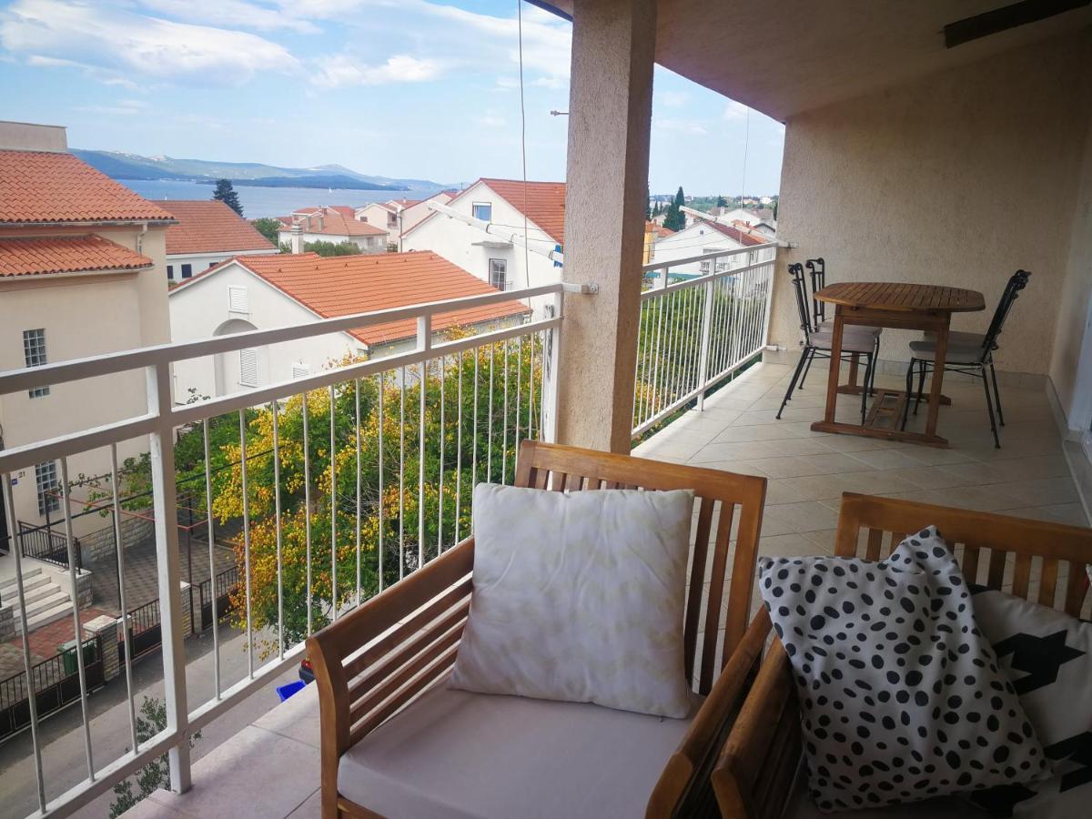 Apartmani Nea Biograd Na Moru Exterior foto