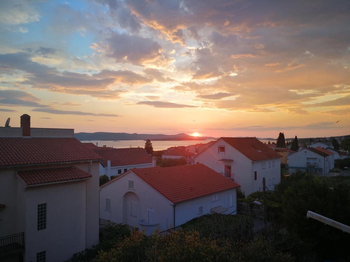 Apartmani Nea Biograd Na Moru Exterior foto